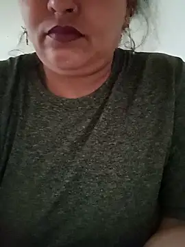 Snapshot of angel_ridhi chatting on 06/06/26, 01:32 angel ridhi online show from 06/06/26, 01:32