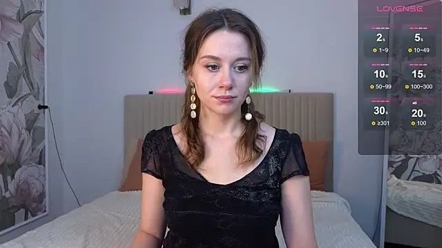 SkyHelen online show from 09/26/25, 04:38