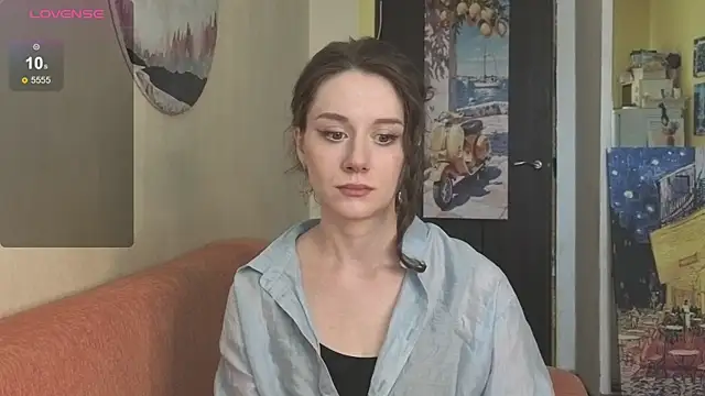 Snapshot of SkyHelen chatting on 04/01/26, 08:15 SkyHelen online show from 04/01/26, 08:15