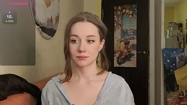 Snapshot of SkyHelen chatting on 04/02/26, 07:28 SkyHelen online show from 04/02/26, 07:28
