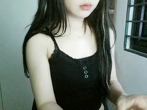 Snapshot of Annabelle-e chatting on 10/15/25, 08:20 Annabelle-e online show from 10/15/25, 08:20