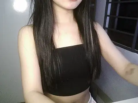 Snapshot of Annabelle-e chatting on 11/11/25, 04:51 Annabelle-e online show from 11/11/25, 04:51