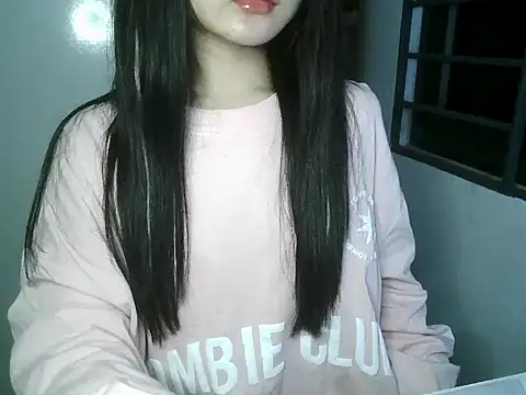 Snapshot of Annabelle-e chatting on 12/16/25, 05:07 Annabelle-e online show from 12/16/25, 05:07