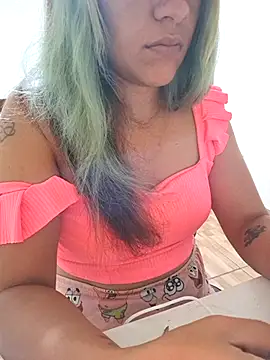 Snapshot of euahotmarii20 chatting on 11/01/25, 03:41 euahotmarii20 online show from 11/01/25, 03:41