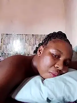 Snapshot of shekana chatting on 10/26/25, 12:00 shekana online show from 10/26/25, 12:00