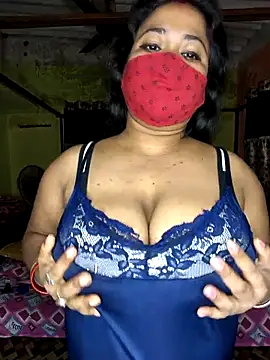 Smile-quien online show from 12/02/25, 02:56