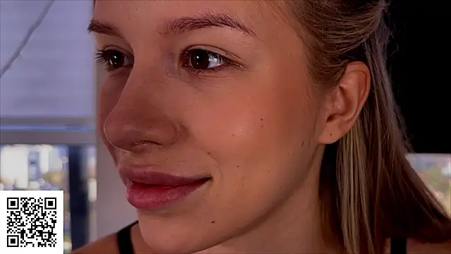 Snapshot of ElysiaXo chatting on 11/07/25, 12:16 ElysiaXo online show from 11/07/25, 12:16