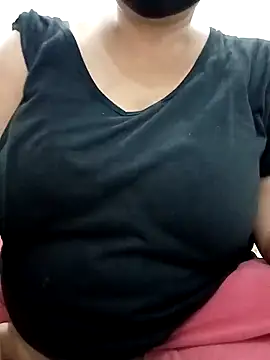 Snapshot of Rakhi_sawant143 chatting on 09/12/25, 01:38 Rakhi sawant143 online show from 09/12/25, 01:38