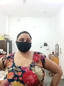 Snapshot of Rakhi_sawant143 chatting on 11/01/25, 02:57 Rakhi sawant143 online show from 11/01/25, 02:57