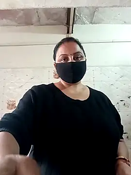 Snapshot of Rakhi_sawant143 chatting on 11/22/25, 02:43 Rakhi sawant143 online show from 11/22/25, 02:43