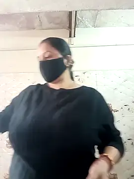 Snapshot of Rakhi_sawant143 chatting on 12/01/25, 02:27 Rakhi sawant143 online show from 12/01/25, 02:27