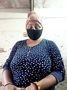 Snapshot of Rakhi_sawant143 chatting on 12/05/25, 02:09 Rakhi sawant143 online show from 12/05/25, 02:09