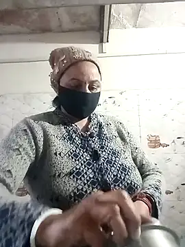 Rakhi sawant143 online show from 12/20/25, 02:07