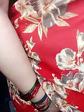 Snapshot of Oh_011 chatting on 04/01/26, 04:15 Oh 011 online show from 04/01/26, 04:15