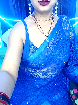 Snapshot of Oh_011 chatting on 06/15/26, 04:42 Oh 011 online show from 06/15/26, 04:42