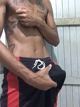 Snapshot of lcsexy45 chatting on 03/06/26, 04:36 lcsexy45 online show from 03/06/26, 04:36