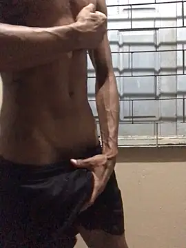 Snapshot of lcsexy45 chatting on 03/07/26, 04:42 lcsexy45 online show from 03/07/26, 04:42