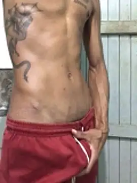 Snapshot of lcsexy45 chatting on 03/10/26, 04:34 lcsexy45 online show from 03/10/26, 04:34