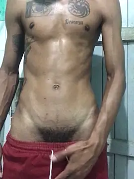 Snapshot of lcsexy45 chatting on 03/11/26, 04:46 lcsexy45 online show from 03/11/26, 04:46