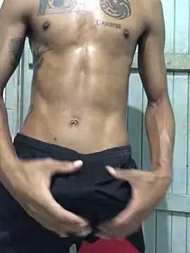 Snapshot of lcsexy45 chatting on 03/14/26, 04:56 lcsexy45 online show from 03/14/26, 04:56