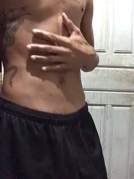 Snapshot of lcsexy45 chatting on 03/16/26, 04:29 lcsexy45 online show from 03/16/26, 04:29