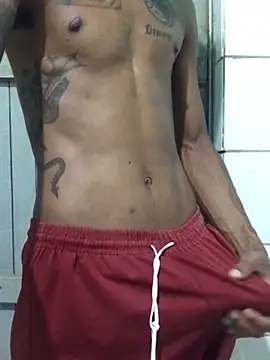 Snapshot of lcsexy45 chatting on 04/12/26, 04:56 lcsexy45 online show from 04/12/26, 04:56