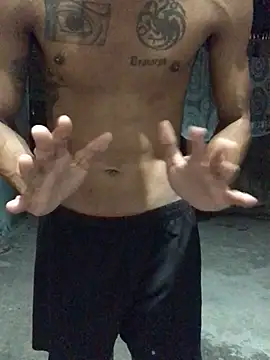 Snapshot of lcsexy45 chatting on 04/18/26, 04:16 lcsexy45 online show from 04/18/26, 04:16