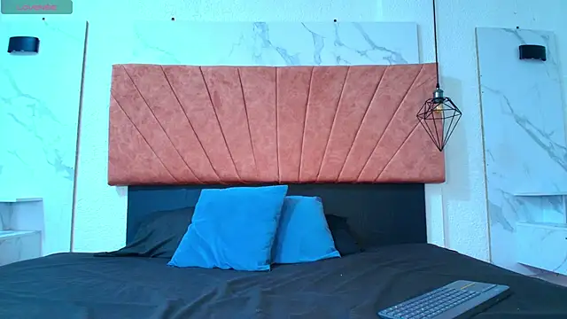 Snapshot of novaa_snow chatting on 10/15/25, 08:09 novaa snow online show from 10/15/25, 08:09