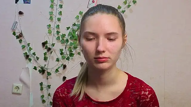  kikiclark   online show from 02/28/26, 08:54