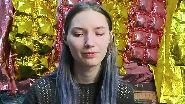  kikiclark   online show from 04/05/26, 07:22