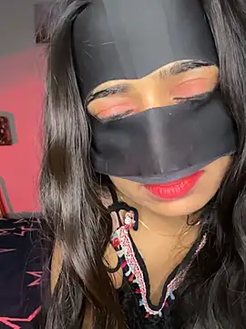 Snapshot of DesiSexyMonika chatting on 04/03/26, 07:45 DesiSexyMonika online show from 04/03/26, 07:45