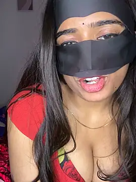 Snapshot of DesiSexyMonika chatting on 04/12/26, 09:31 DesiSexyMonika online show from 04/12/26, 09:31