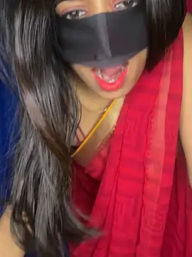 Snapshot of DesiSexyMonika chatting on 04/14/26, 07:09 DesiSexyMonika online show from 04/14/26, 07:09