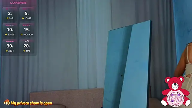 Snapshot of AntonelaAmeli chatting on 04/12/26, 01:10 AntonelaAmeli online show from 04/12/26, 01:10