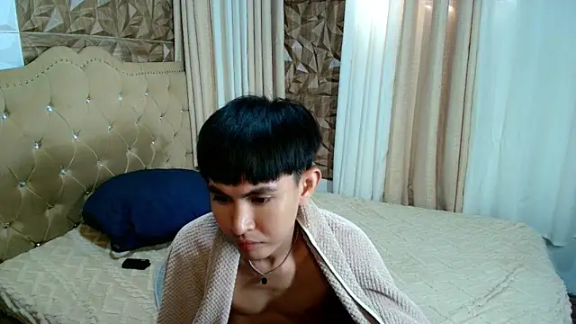 xxxhugecocktwinkxxx online show from 02/03/26, 02:53