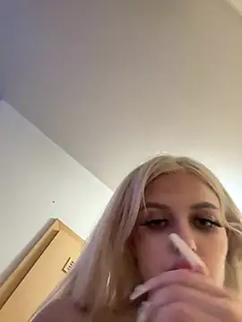 Snapshot of Steffi_Snowbunny chatting on 07/18/26, 06:23 Steffi Snowbunny online show from 07/18/26, 06:23