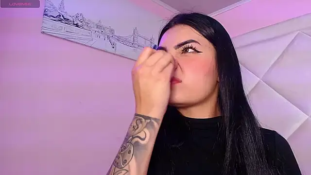 Snapshot of Miaa_Smithh__ chatting on 03/13/26, 11:39 Miaa Smithh online show from 03/13/26, 11:39