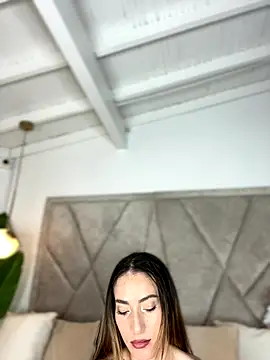 Snapshot of SweetieSinXXX chatting on 10/28/25, 01:14 SweetieSinXXX online show from 10/28/25, 01:14