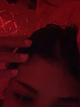 Snapshot of luluzinhax chatting on 09/30/25, 12:37 luluzinhax online show from 09/30/25, 12:37