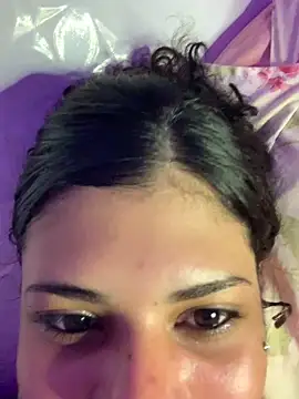 Snapshot of luluzinhax chatting on 12/19/25, 01:34 luluzinhax online show from 12/19/25, 01:34