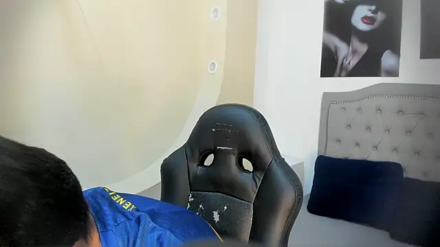 andre blow online show from 10/25/25, 02:02