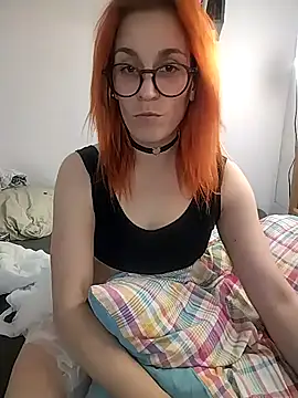 Snapshot of _Pipi_ chatting on 04/28/26, 01:05 Pipi online show from 04/28/26, 01:05