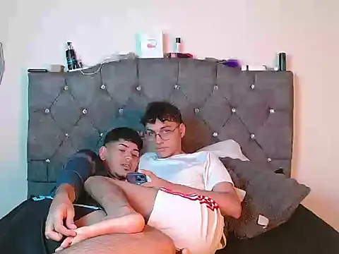 logan willyams  online show from 09/29/25, 09:19