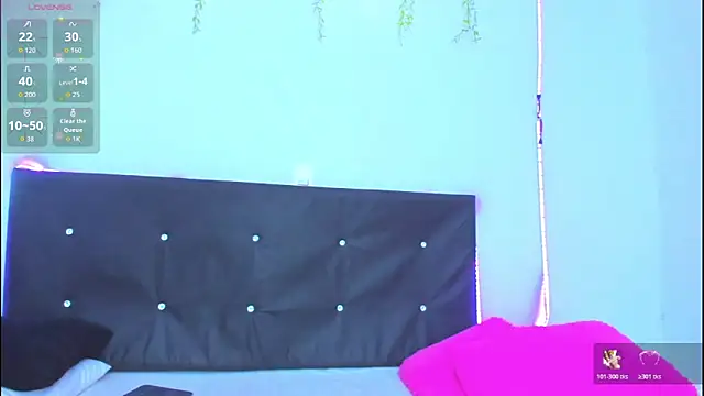 Danaa moore  online show from 05/01/26, 11:31