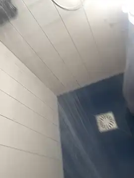 Snapshot of MrScrr chatting on 10/01/25, 10:10 MrScrr online show from 10/01/25, 10:10