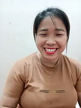 Snapshot of sumy-00 chatting on 12/04/25, 06:23 sumy-00 online show from 12/04/25, 06:23