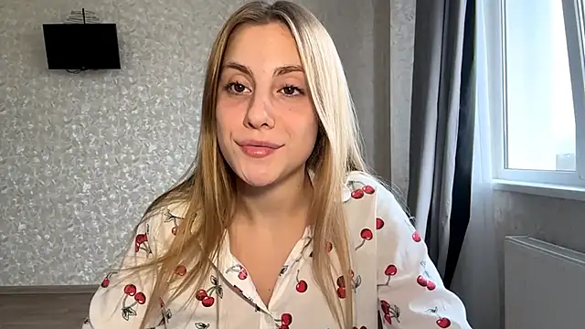 DreamyOlivia online show from 11/01/25, 11:45