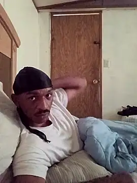 Snapshot of CaramelBrownBBC14 chatting on 09/11/25, 03:12 CaramelBrownBBC14 online show from 09/11/25, 03:12