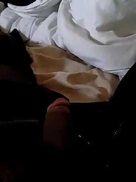 Snapshot of CaramelBrownBBC14 chatting on 11/12/25, 05:46 CaramelBrownBBC14 online show from 11/12/25, 05:46