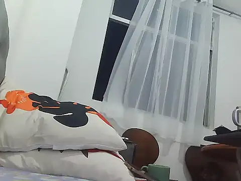 Snapshot of SecretBrunette chatting on 03/30/26, 01:39 SecretBrunette online show from 03/30/26, 01:39